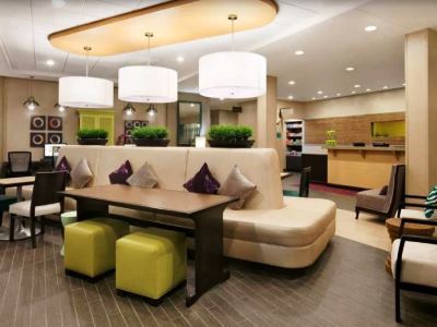 Hotel Home2 Airport